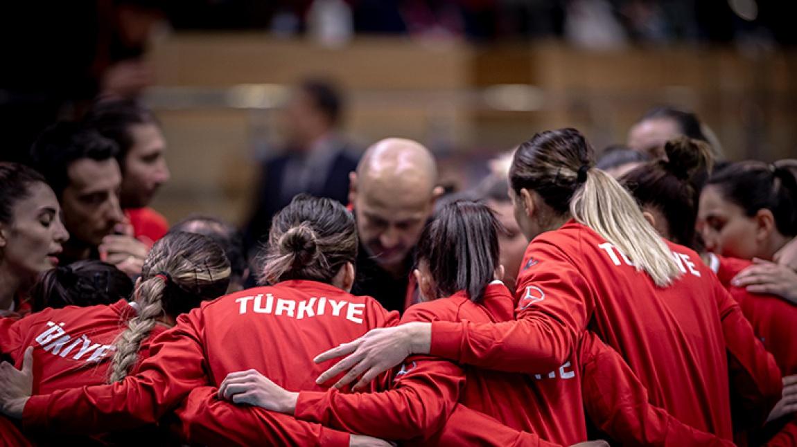 A Milli Kadın Hentbol Takımı Türkiye-Sırbistan Maçı